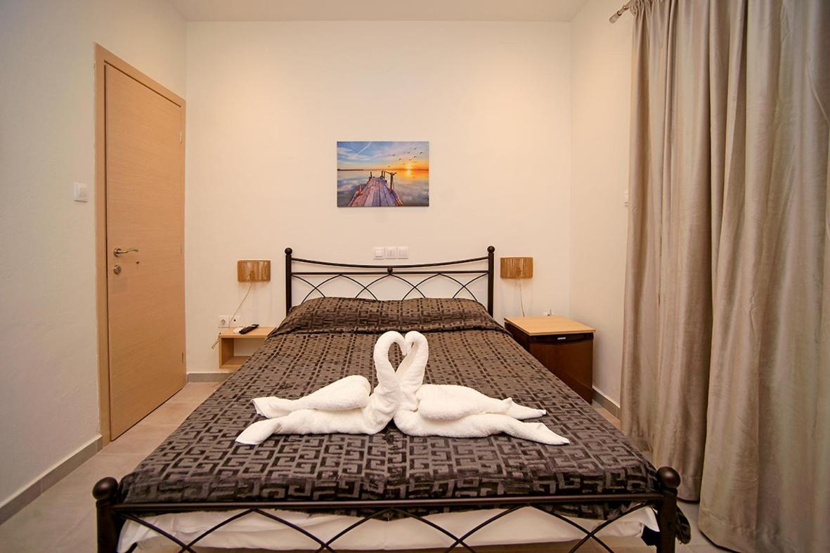 Karnagio Rooms Kyparissia Dış mekan fotoğraf
