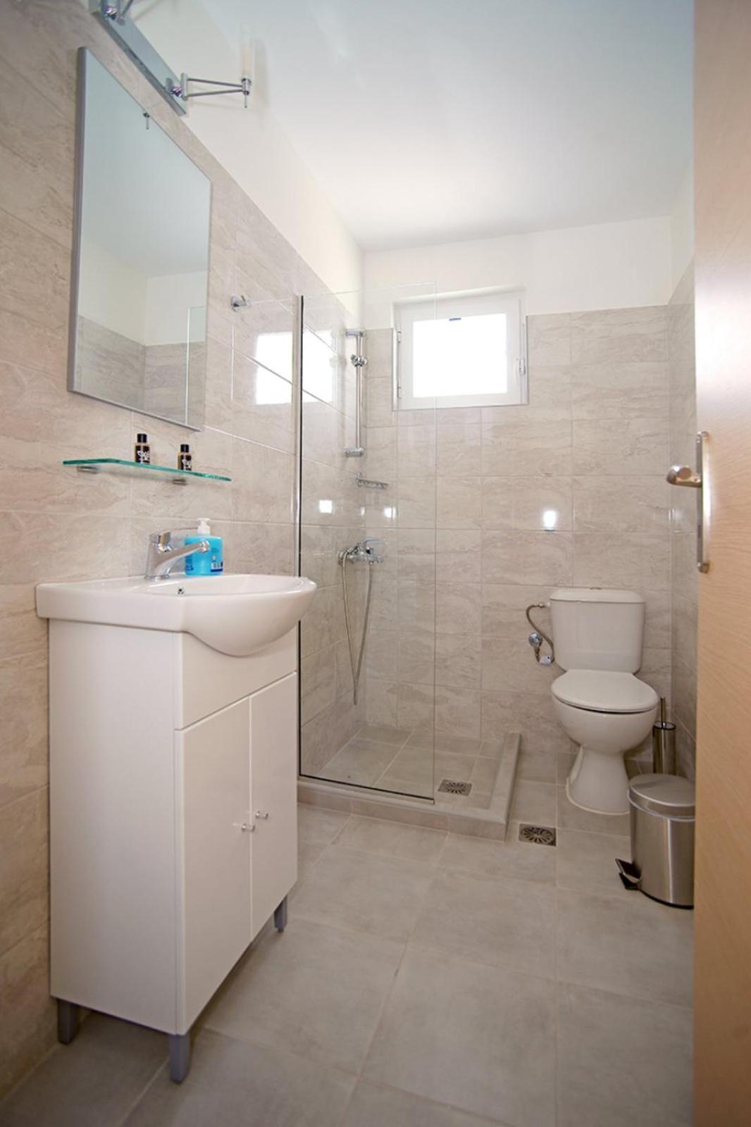 Karnagio Rooms Kyparissia Dış mekan fotoğraf